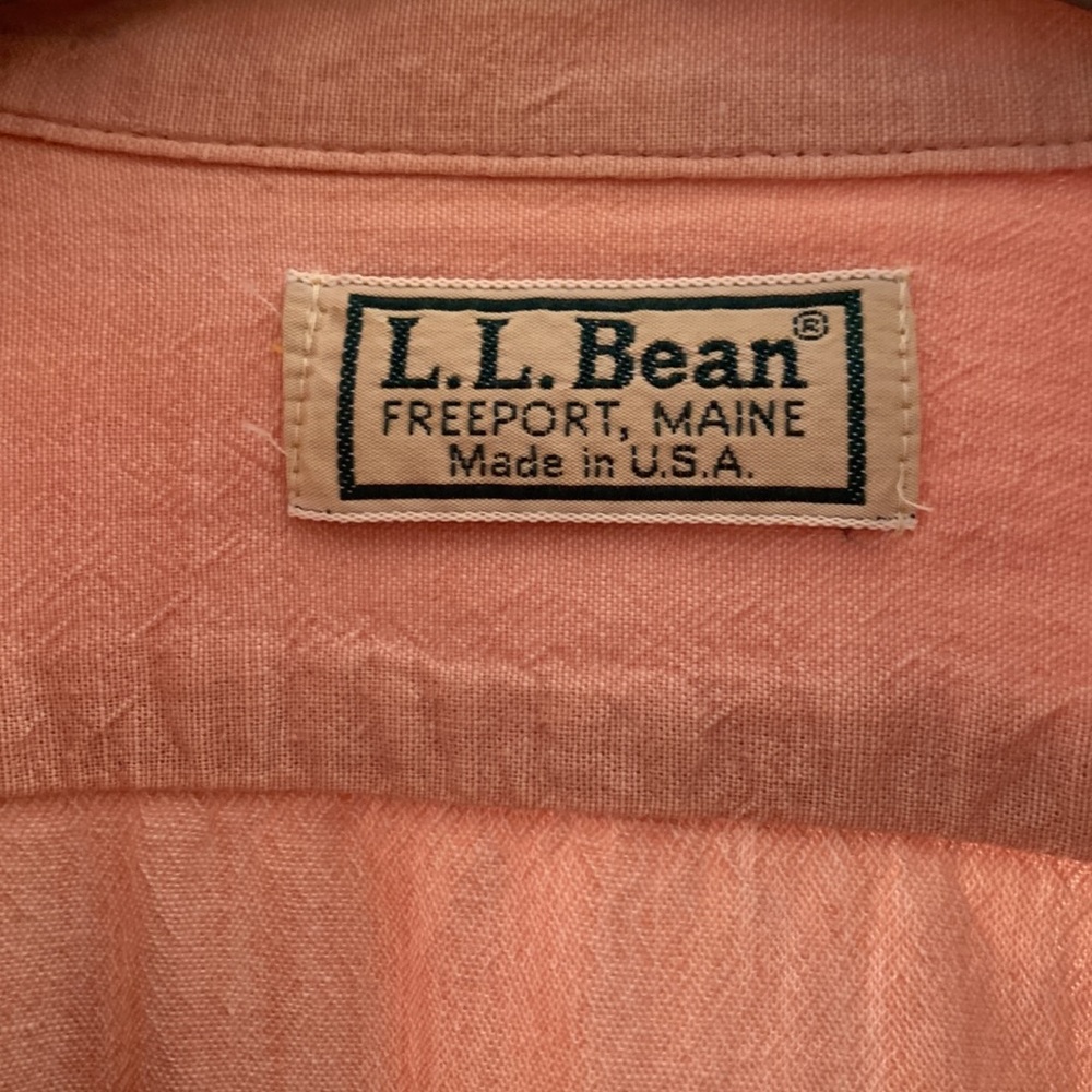 Peach colored button-up - Picture 2 of 2
